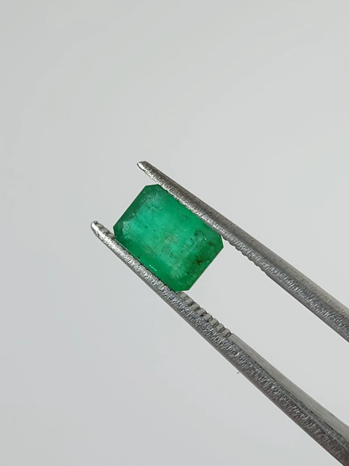 1.37ct Emerald Octagon Cut Loose Gemstone from Afghanistan — view 4